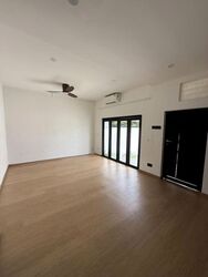 Airport Boulevard (D17), Terrace #613242861